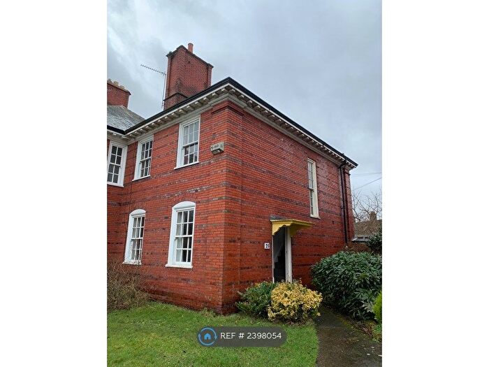 3 Bedroom End Of Terrace House To Rent In Windy Bank, Wirral, CH62