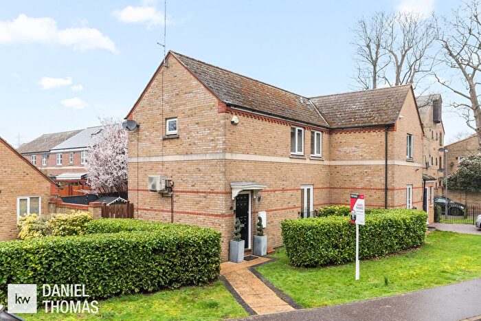 3 Bedroom Semi Detached House For Sale In Daniel Thomas | Powdermill Lane, Waltham Abbey, EN9