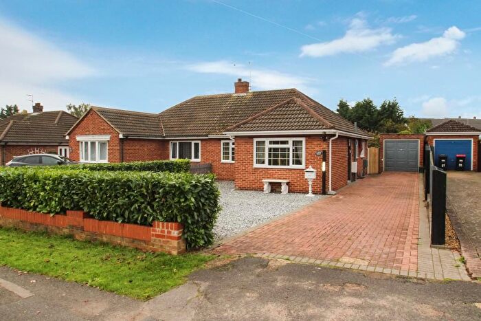 2 Bedroom Semi-Detached House For Sale In Shenley Road, Bletchley, Milton Keynes, Buckinghamshire, MK3
