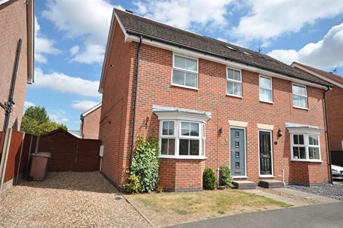 3 Bedroom Semi-Detached House To Rent In Queens Drive, Goole, DN14