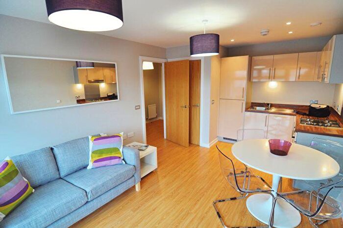 1 Bedroom Apartment To Rent In Horizon, Broad Weir, BS1