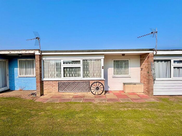 2 Bedroom Chalet For Sale In California Sands, California, NR29