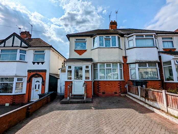 3 Bedroom House To Rent In Sandringham Road, Birmingham, B42