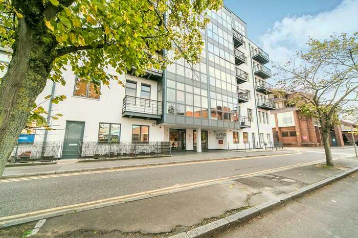 2 Bedroom Apartment To Rent In Queens Wharf, Queens Road, RG1