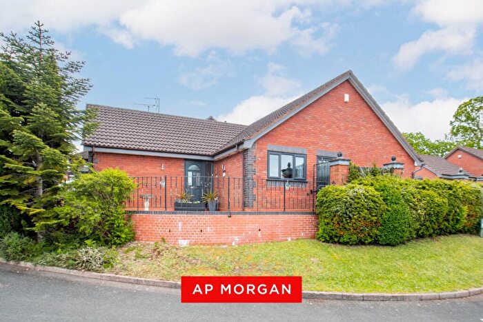 3 Bedroom Bungalow For Sale In Epsom Close, Headless Close, Redditch, Worcestershire, B97