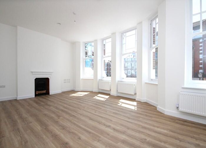 2 Bedroom Flat To Rent In Muswell Hill Broadway, London, N10