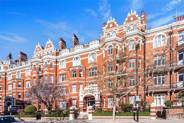 3 Bedroom Flat To Rent In St. Marys Mansions, Paddington, W2