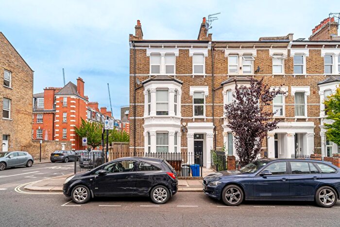 2 Bedroom Flat For Sale In Saltram Crescent, Maida Vale, London, W9