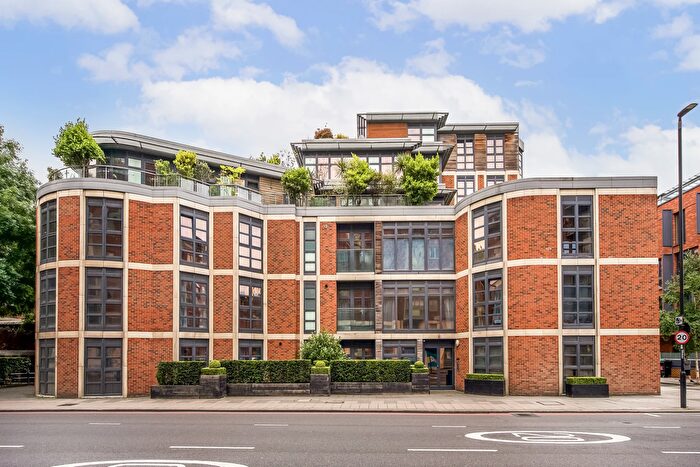 3 Bedroom Flat For Sale In Flat, Westrovia Court, Moreton Street, London, SW1V