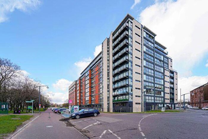 2 Bedroom Flat To Rent In Templeton Court, Glasgow Green, Glasgow, G40