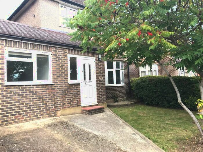 6 Bedroom House To Rent In Hillside Avenue, Canterbury, CT2