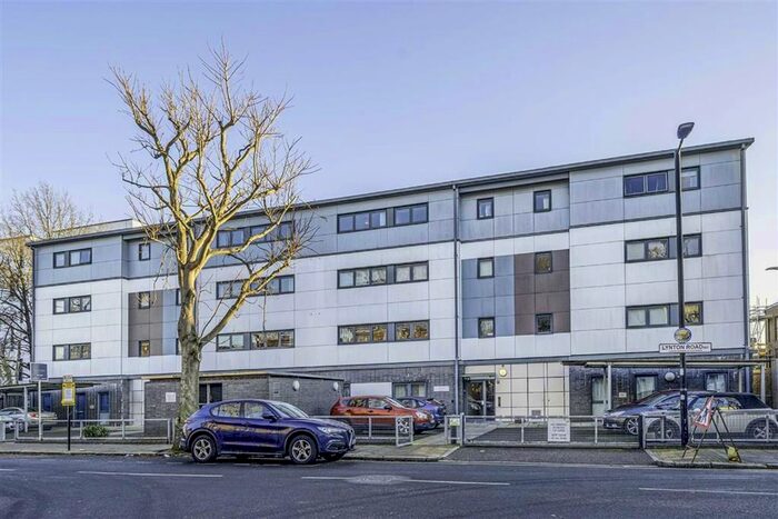 1 Bedroom Flat To Rent In Lynton Road, London SE1