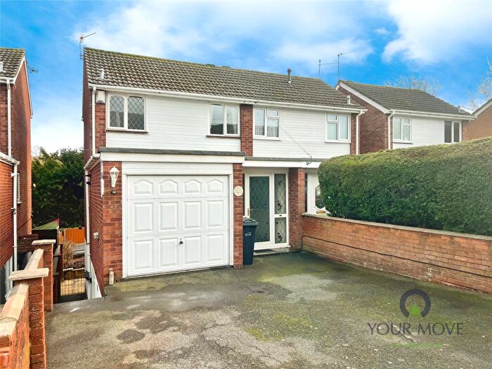 3 Bedroom Semi Detached House For Sale In Gill Street, Dudley, West Midlands, DY2