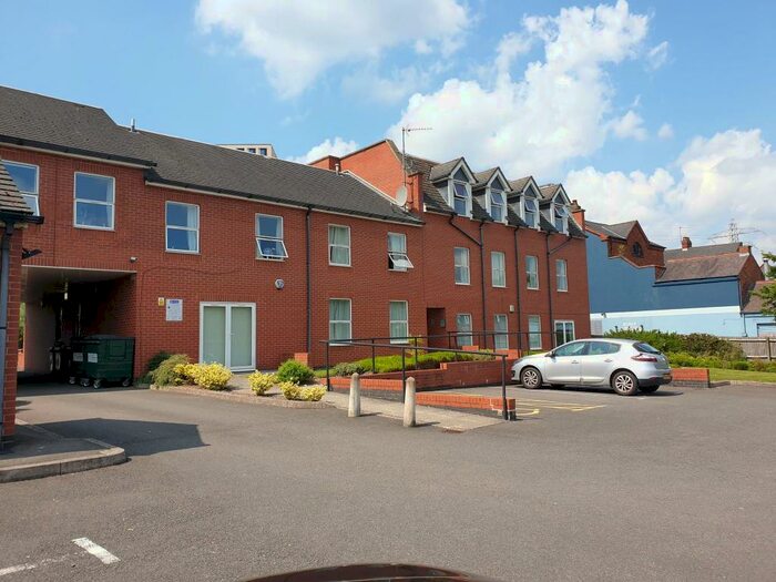 2 Bedroom Apartment To Rent In Heeley Road, Selly Oak, Birmingham, B29