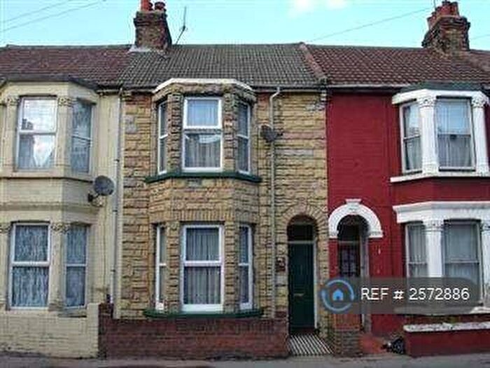4 Bedroom Terraced House To Rent In Rainham Road, Gillingham, ME7