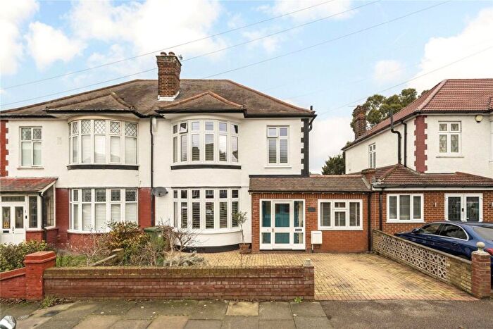 4 Bedroom Semi Detached House For Sale In Daneby Road, London, SE6