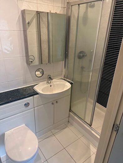 4 Bedroom Link Detached House To Rent In Spenser Road, Bedford, MK40