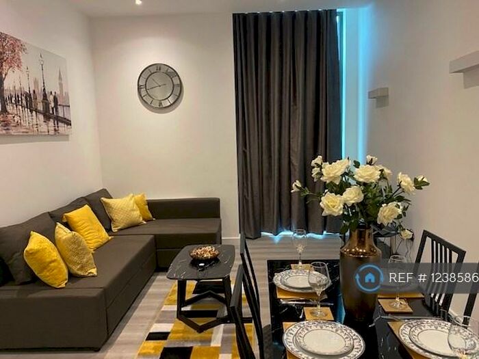 1 Bedroom Flat To Rent In Foxhunter Drive, Milton Keynes, MK14