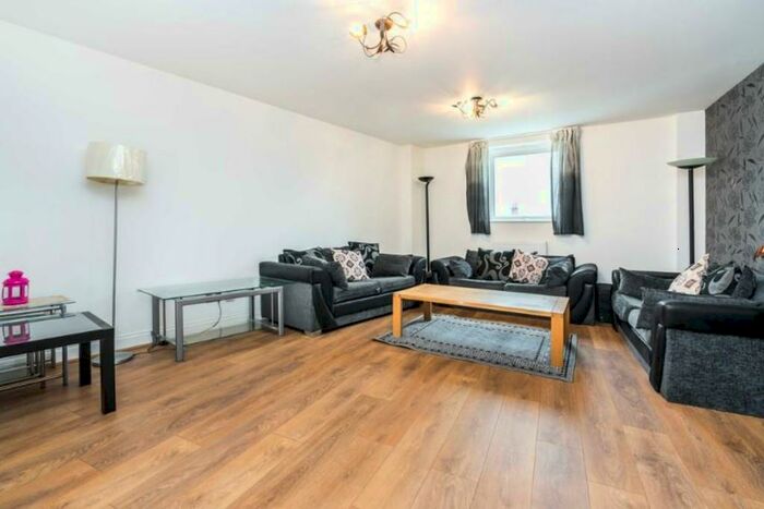 2 Bedroom Apartment To Rent In Annes Court, Palgrave Gardens, NW1