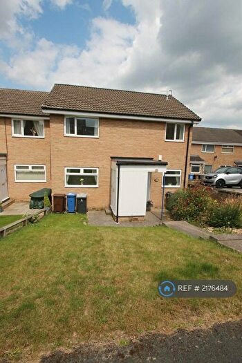 2 Bedroom Flat To Rent In Harlech Close, Chapeltown, Sheffield, S35