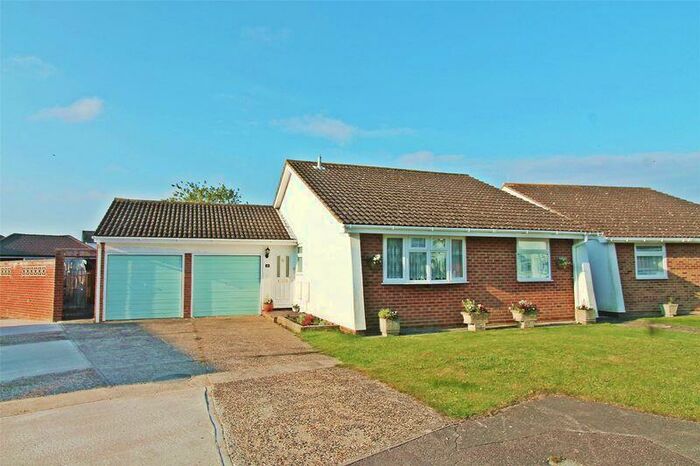 2 Bedroom Detached Bungalow To Rent In The Tanners, Titchfield Common, PO14