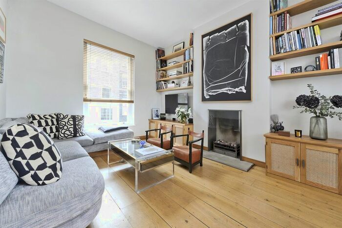 3 Bedroom Flat To Rent In Westbourne Park Road, London, W2