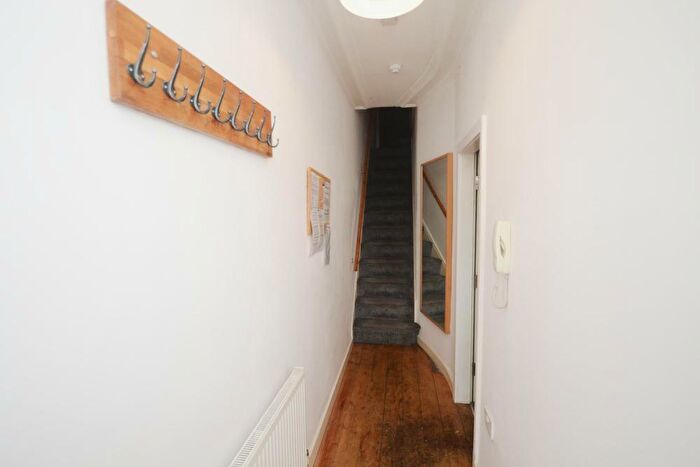 6 Bedroom Flat To Rent In Heald Grove, Rusholme, Manchester, M14