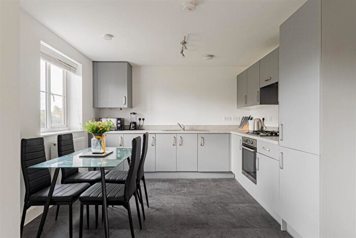 2 Bedroom Apartment For Sale In Lynx Street, Margate, CT9