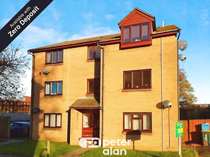 2 Bedroom Flat To Rent In Collingwood Crescent, Newport, NP19