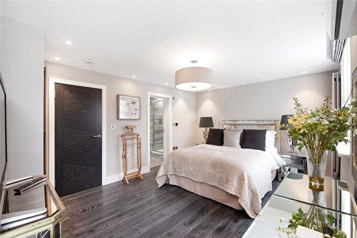 5 Bedroom House To Rent In Court Close, St. Johns Wood Park, London, NW8