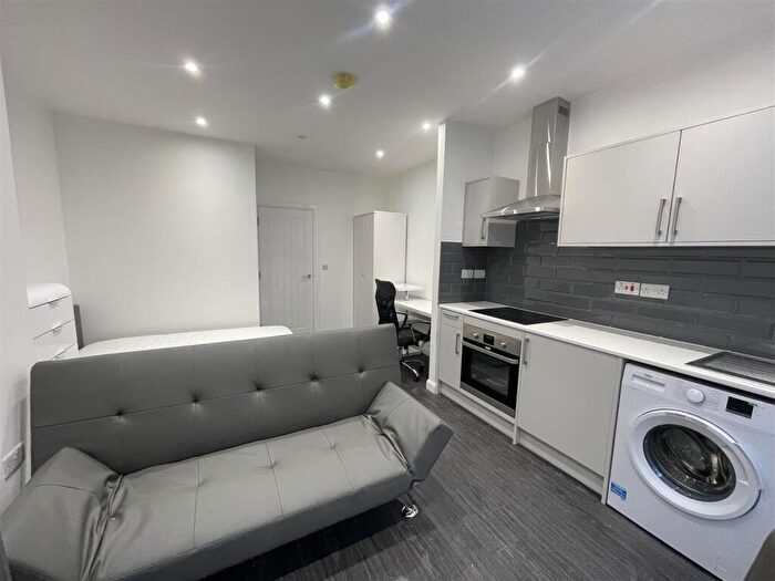 Apartment To Rent In Spectrum House, East Parade, Bradford, BD1