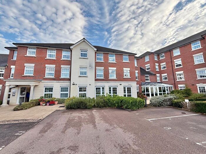 2 Bedroom Retirement Property For Sale In High Street, Ongar, Brentwood, CM5