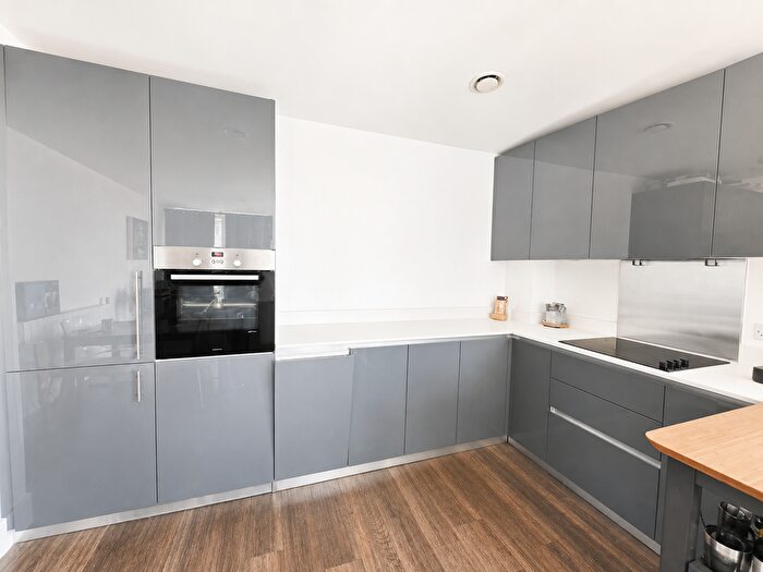 2 Bedroom Flat To Rent In Compton House, Victory Parade, SE18