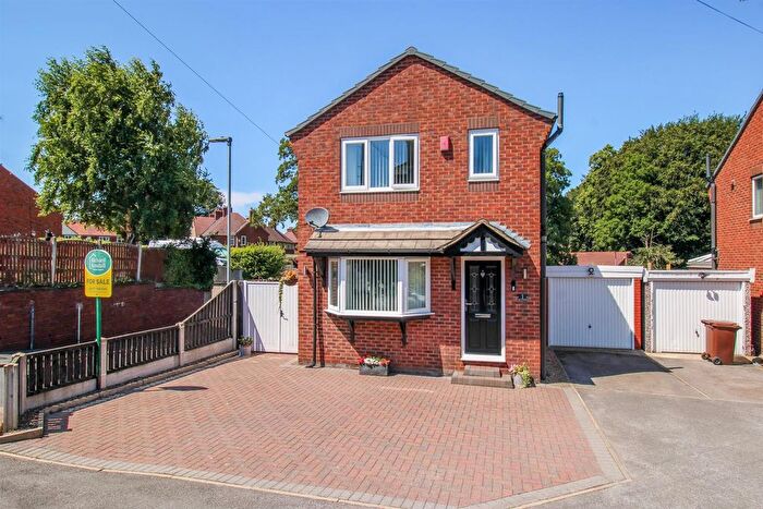 3 Bedroom Detached House For Sale In St. Josephs Mount, Pontefract, WF8