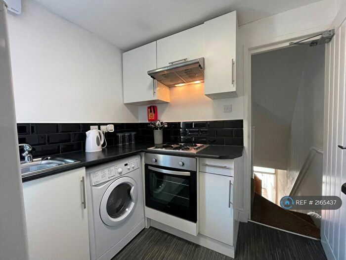 2 Bedroom Flat To Rent In Lower Ford Street, Coventry, CV1