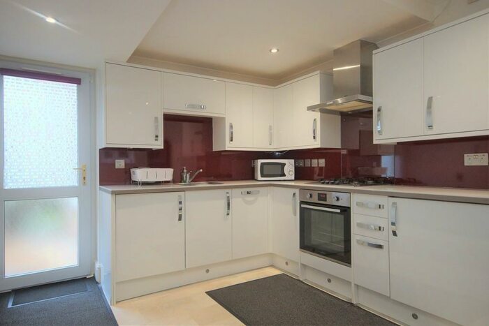 2 Bedroom Apartment To Rent In Watford Road, Northwood, HA6