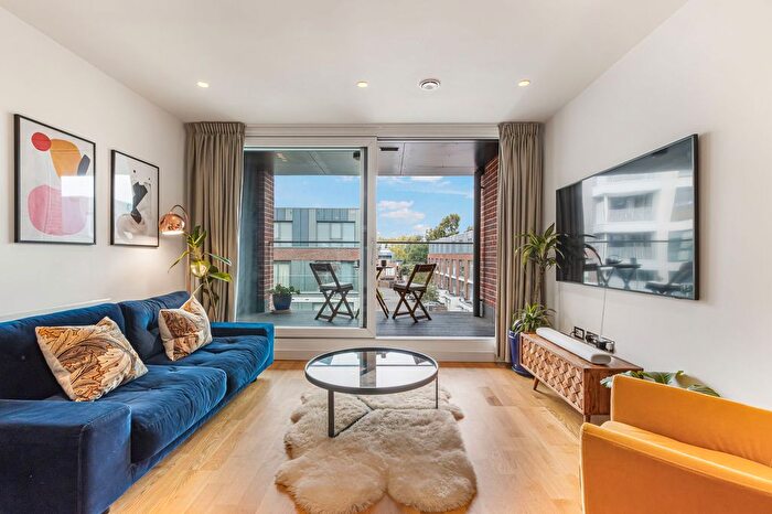 2 Bedroom Flat For Sale In Ferrier Apartments, Clapham Road, SW9