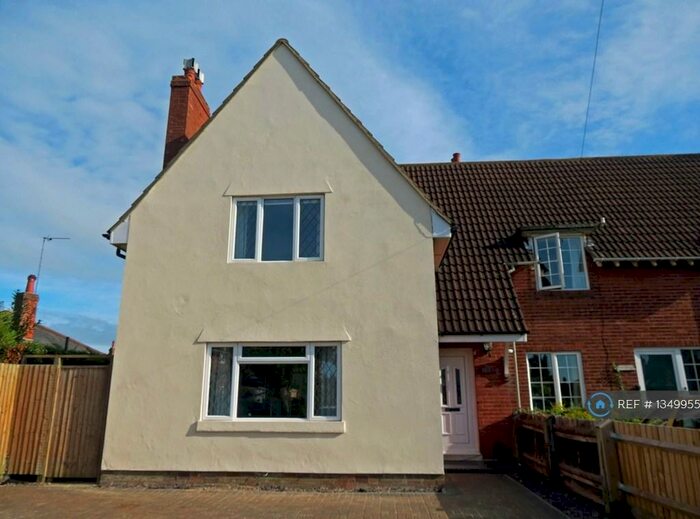 4 Bedroom Semi-Detached House To Rent In Brassey Road, Bournemouth, BH9