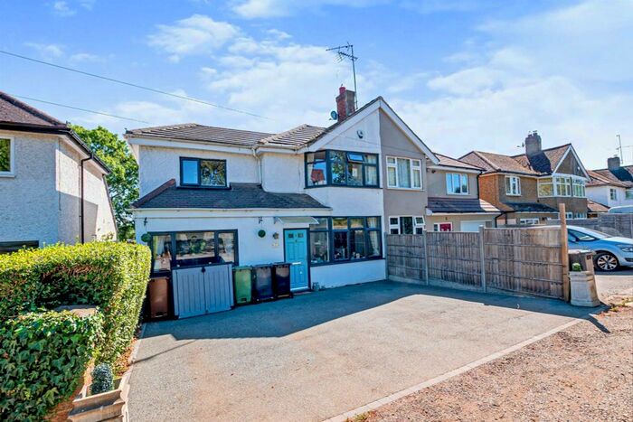 4 Bedroom Semi-Detached House For Sale In Hilltop Road, Little Harrowden, Wellingborough, NN9