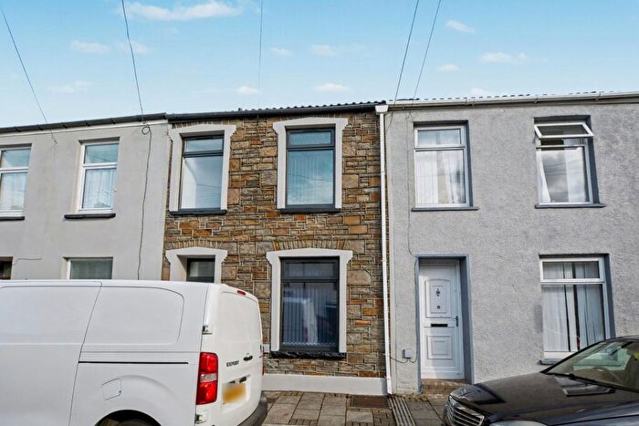3 Bedroom Terraced House For Sale In Whitcombe Street, CF44
