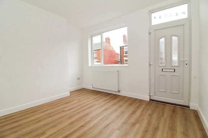 3 Bedroom Terraced House For Sale In Gray Street, Clowne, Chesterfield, S43