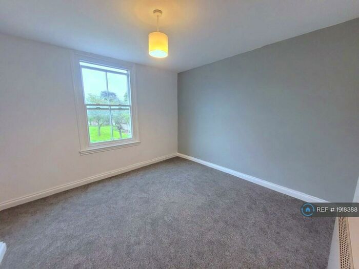 1 Bedroom Flat To Rent In High Street, Crowle, Scunthorpe, DN17