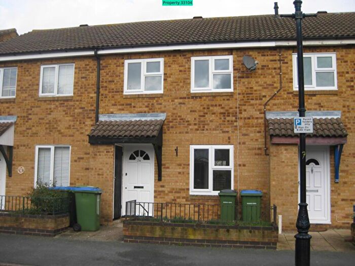 3 Bedroom Terraced House To Rent In Hainault Street, London, SE9