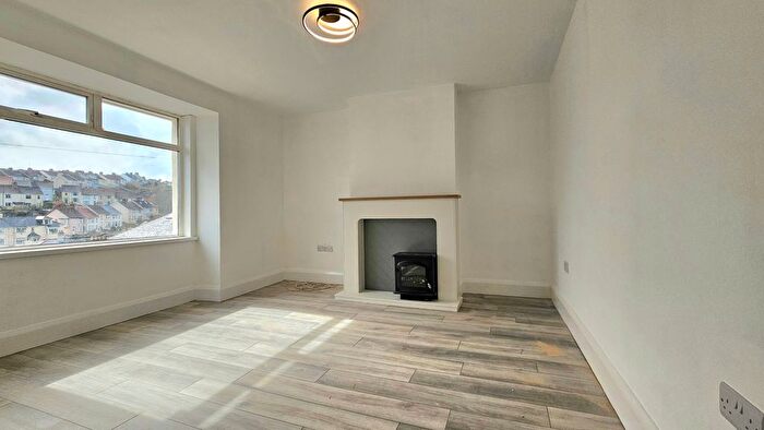 3 Bedroom Property To Rent In Blindwylle Road, Torquay, TQ2