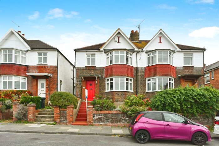 3 Bedroom Semi-detached House For Sale In Southdown Road, Portslade, Brighton, BN41