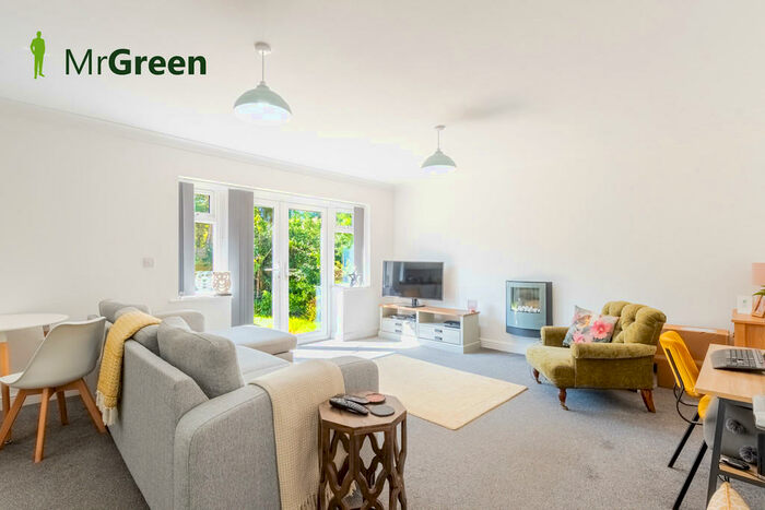 3 Bedroom Detached Bungalow To Rent In Grove Road East, BH23