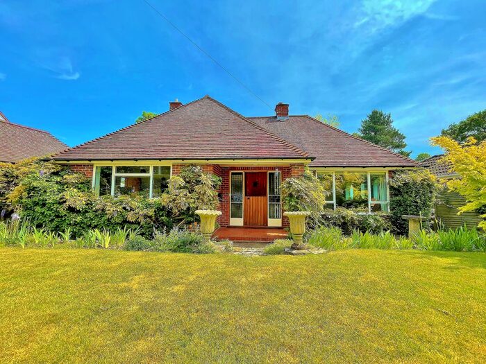 2 Bedroom Detached Bungalow To Rent In Sandy Lane, Milford, Godalming, GU8