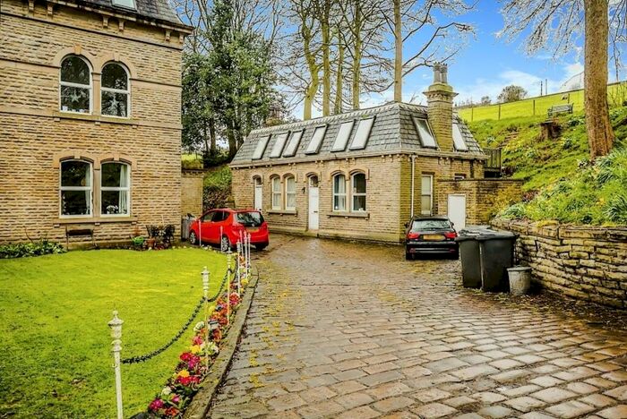 2 Bedroom Cottage For Sale In Broadfold Hall Cottage, Luddenden, Halifax, HX2