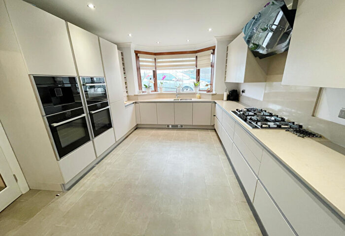 3 Bedroom Detached House For Sale In Ringwood Road, Bournemouth, Dorset, BH11