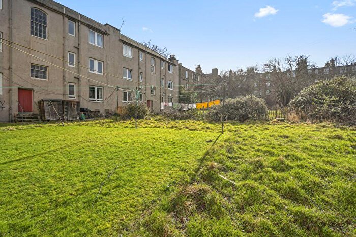 1 Bedroom Flat For Sale In / Dalmeny Street, Leith, Edinburgh, EH6